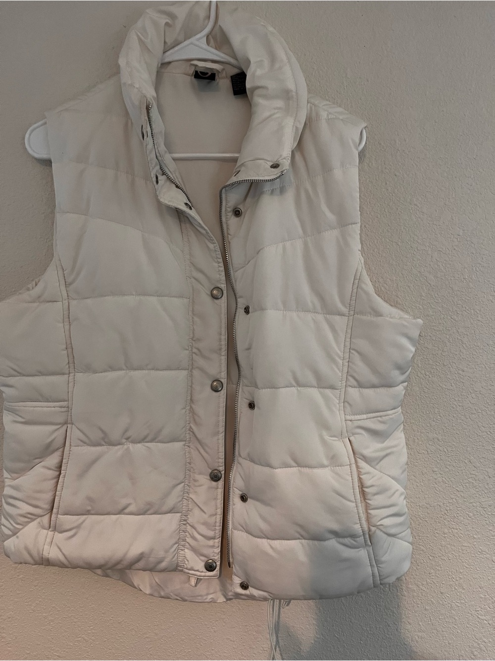 Women’s Off-White Quilted Puffer Vest - Sleeveless Zip & Snap Front